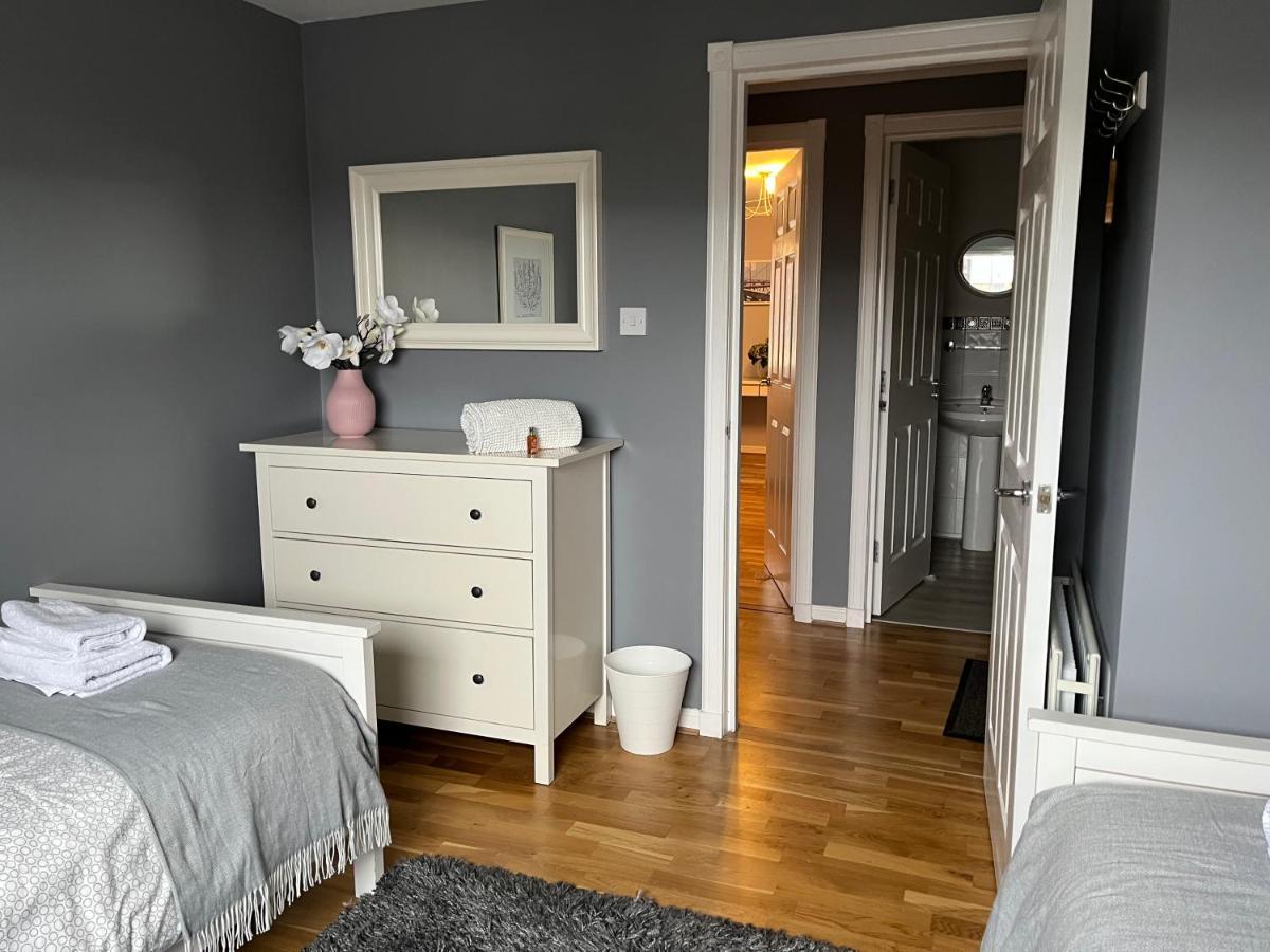 Flat Two, 212 Eaglesham Road, East Kilbride, Glasgow Extérieur photo