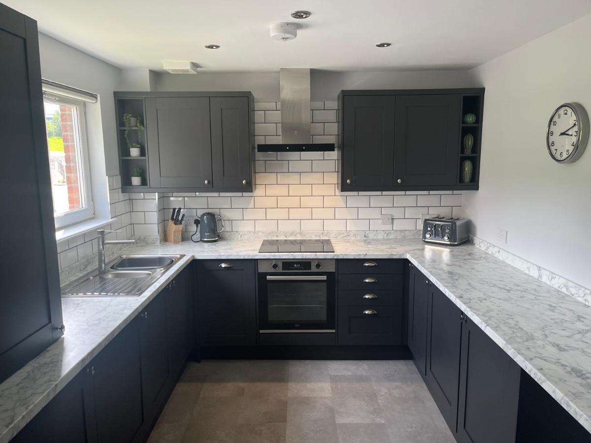 Flat Two, 212 Eaglesham Road, East Kilbride, Glasgow Extérieur photo